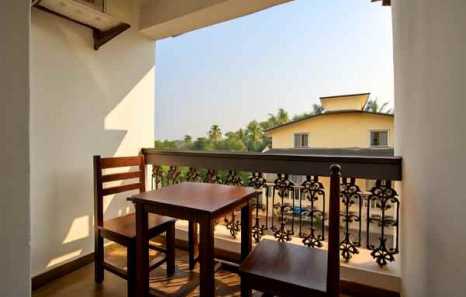 Up to 8 Perosn – 2 Modern AC Rooms