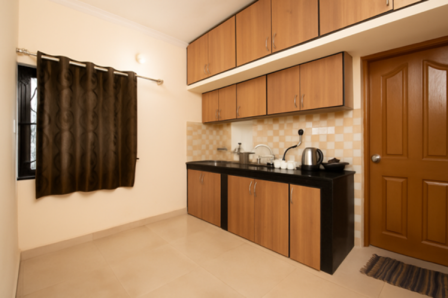 1 Bedroom Hall with Kitchen